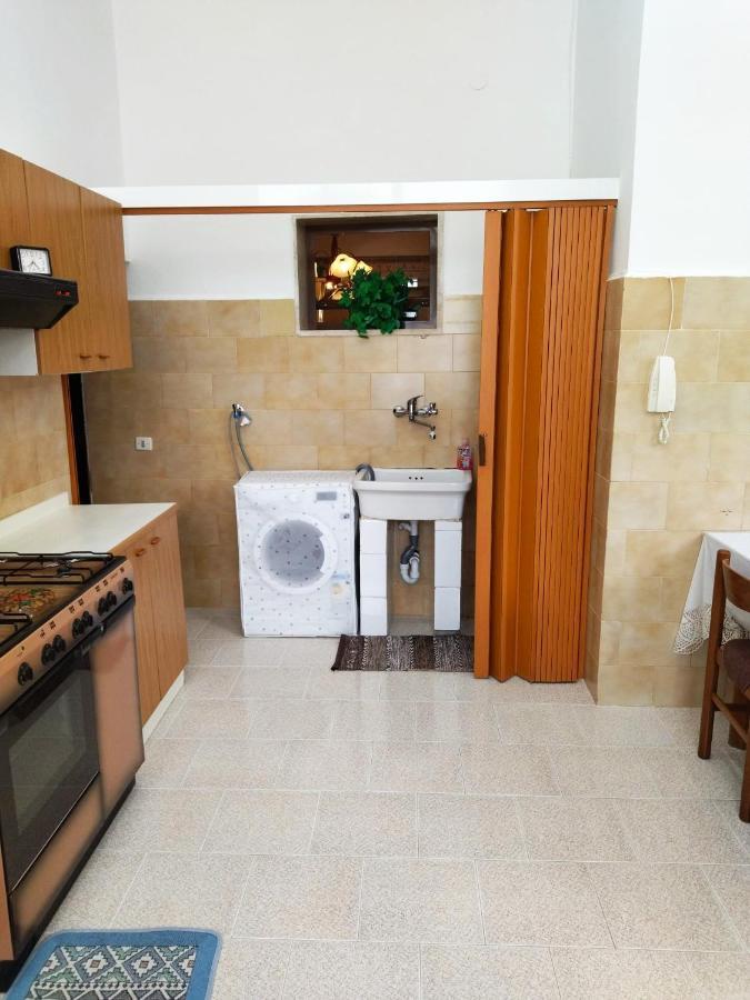 Nonno Ciccio Apartment Lizzano  Exterior photo